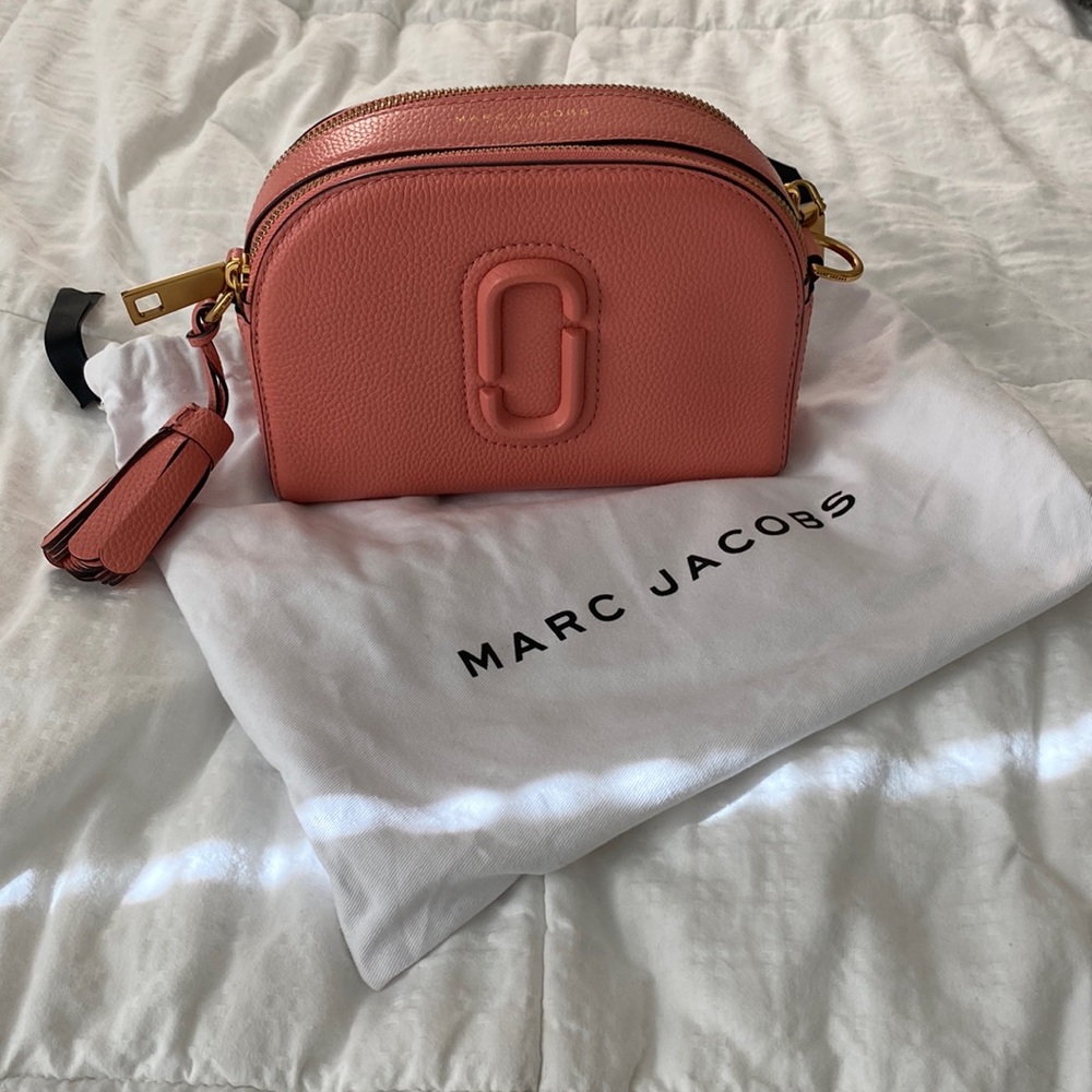 Marc Jacobs Shutter Leather Crossbody